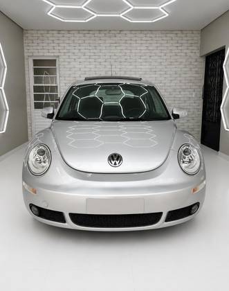 VOLKSWAGEN NEW BEETLE 2.0 MI 8V GASOLINA 2P AUTOMÁTICO VOLKSWAGEN NEW BEETLE 2.0 MI 8V GASOLINA 2P AUTOMÁTICO